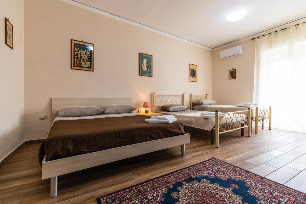 Bed and Breakfast Casa Di Annarella à Naples Extérieur photo