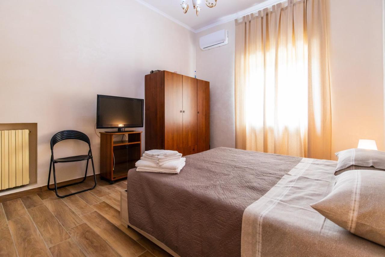 Bed and Breakfast Casa Di Annarella à Naples Extérieur photo